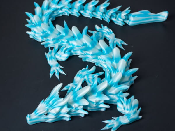 Dragão articulado impresso em 3D